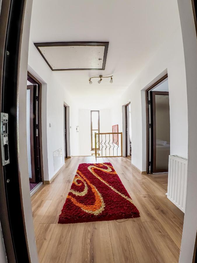 Вілла Casa Iulia Пожорита Екстер'єр фото